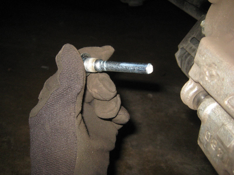 2010-2016-Toyota-4Runner-Rear-Disc-Brake-Pads-Replacement-Guide-010