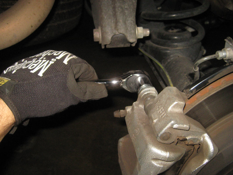 2010-2016-Toyota-4Runner-Rear-Disc-Brake-Pads-Replacement-Guide-029