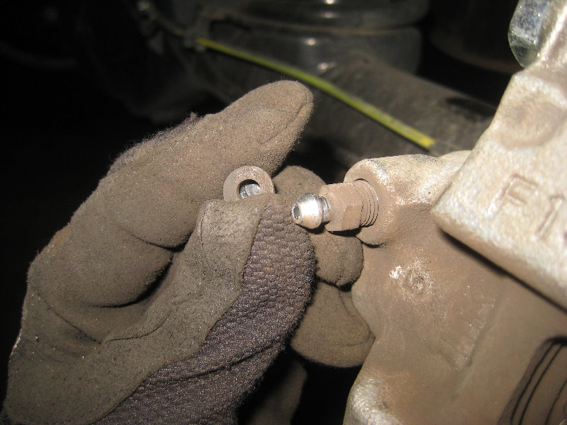 2010-2016-Toyota-4Runner-Rear-Disc-Brake-Pads-Replacement-Guide-030