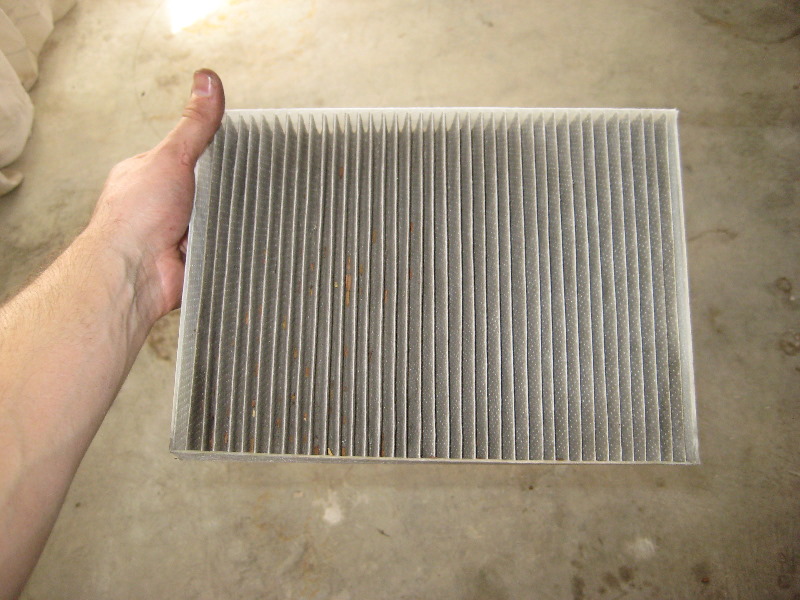 2011-2014-Dodge-Charger-HVAC-Cabin-Air-Filter-Replacement-Guide-008