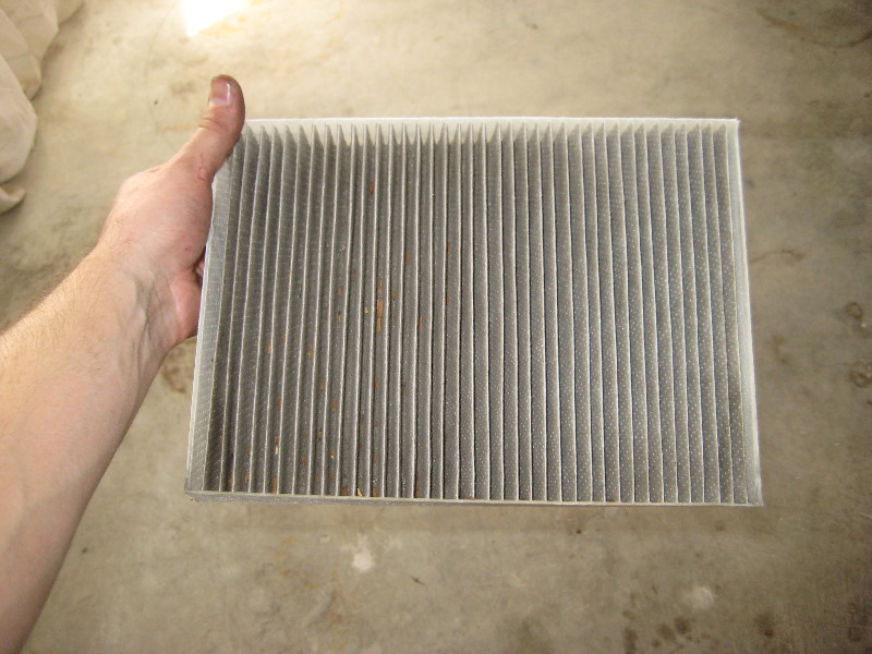 2011-2014-Dodge-Charger-HVAC-Cabin-Air-Filter-Replacement-Guide-008