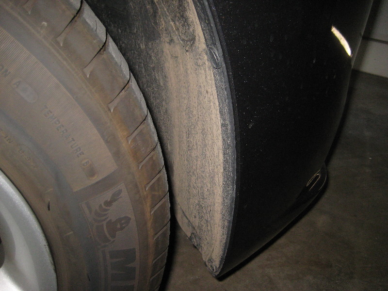 2011-2014-Dodge-Charger-Headlight-Bulbs-Replacement-Guide-012