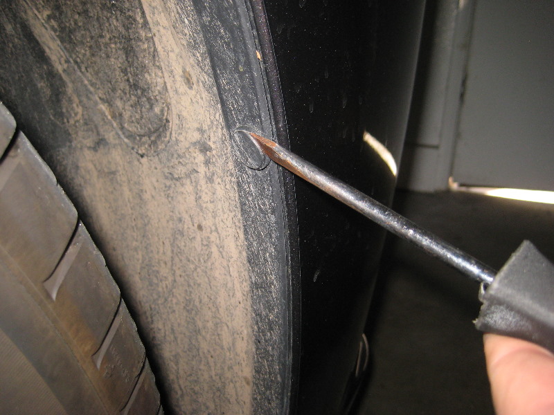 2011-2014-Dodge-Charger-Headlight-Bulbs-Replacement-Guide-013