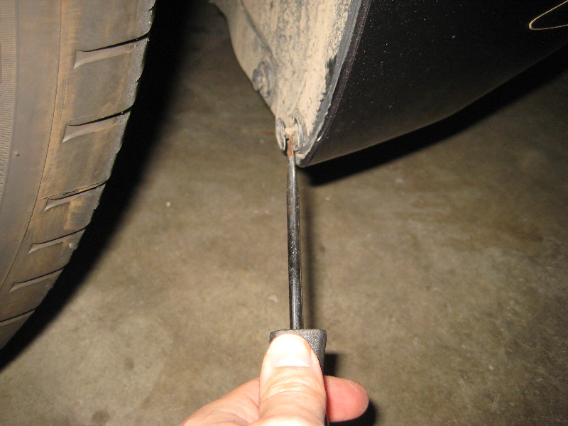 2011-2014-Dodge-Charger-Headlight-Bulbs-Replacement-Guide-015