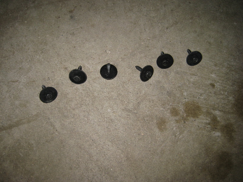 2011-2014-Dodge-Charger-Headlight-Bulbs-Replacement-Guide-028