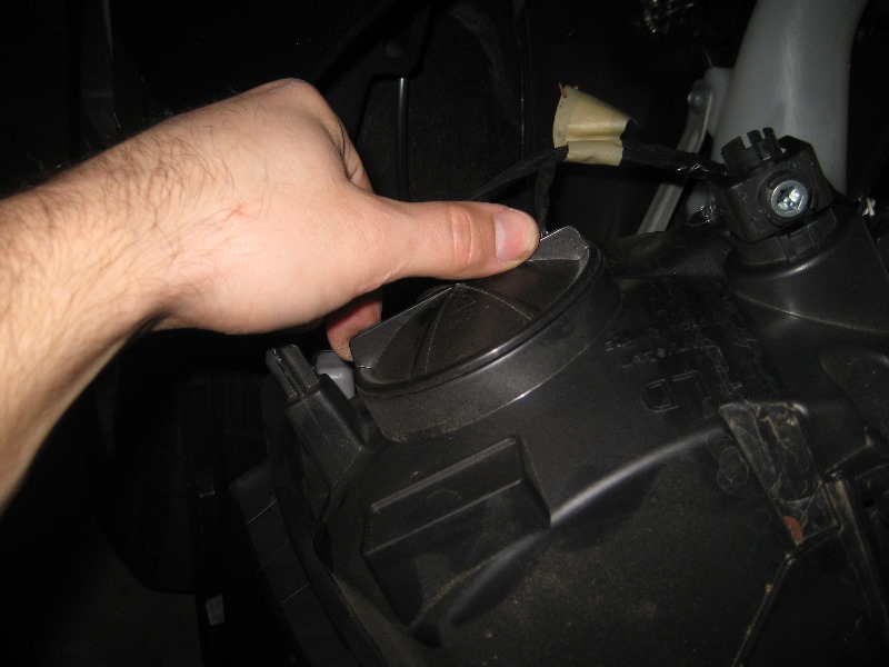 2011-2014-Dodge-Charger-Headlight-Bulbs-Replacement-Guide-045