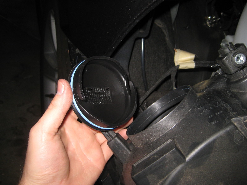 2011-2014-Dodge-Charger-Headlight-Bulbs-Replacement-Guide-046