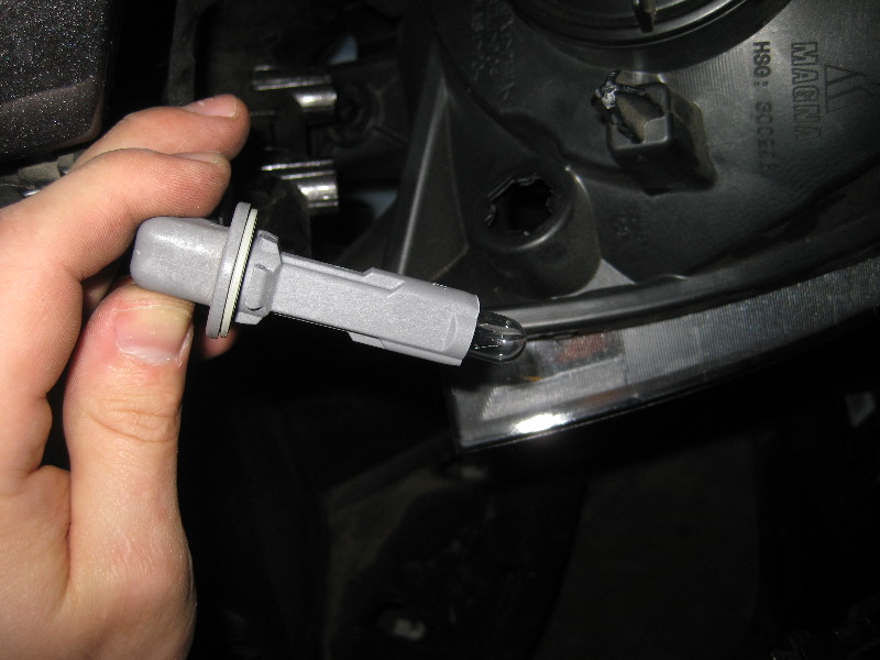 2011-2014-Dodge-Charger-Headlight-Bulbs-Replacement-Guide-074