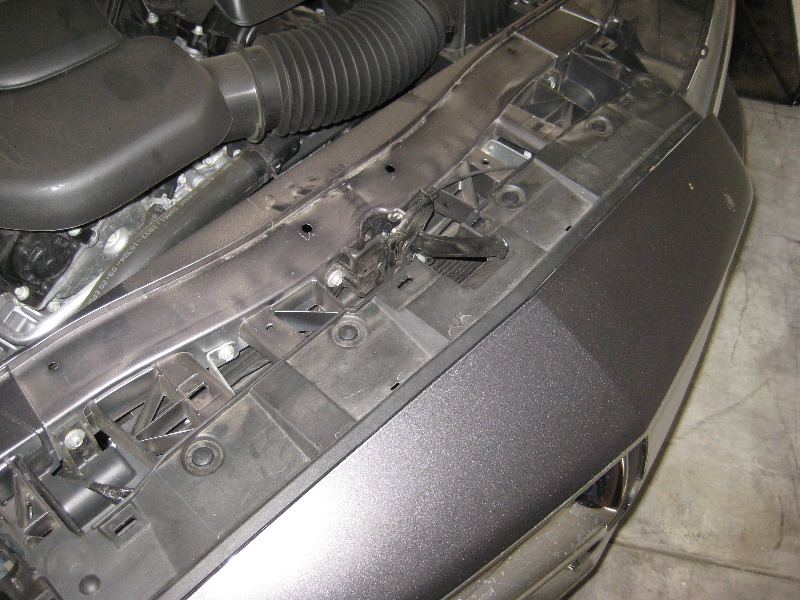 2011-2014-Dodge-Charger-Headlight-Bulbs-Replacement-Guide-099