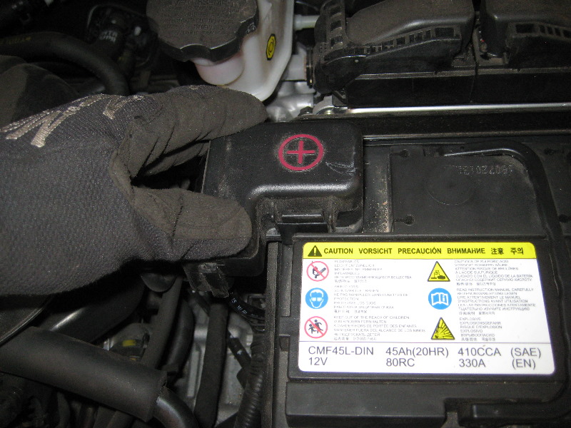 2011-2015-Hyundai-Accent-12V-Car-Battery-Replacement-Guide-024