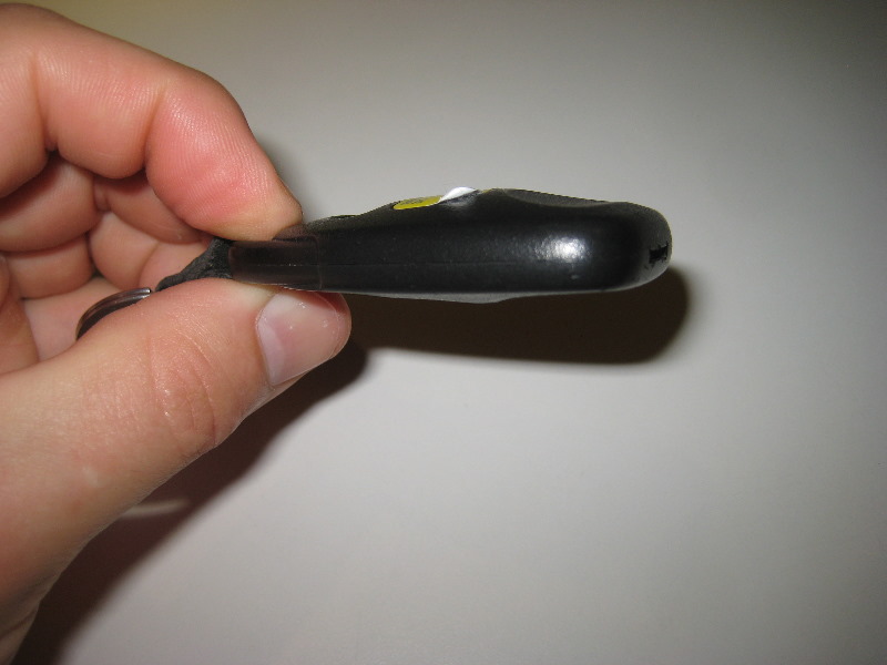2011-2015-Hyundai-Accent-Key-Fob-Battery-Replacement-Guide-014