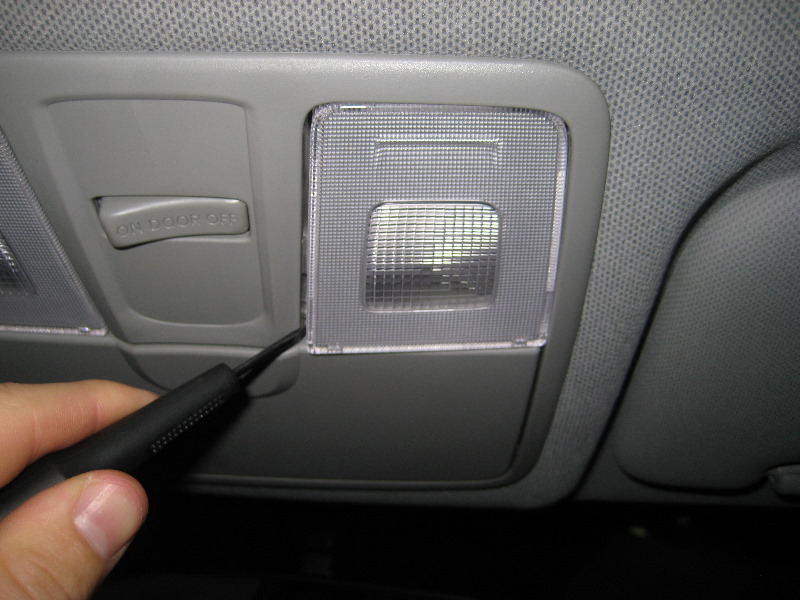 2011-2015-Hyundai-Accent-Map-Light-Bulbs-Replacement-Guide-002