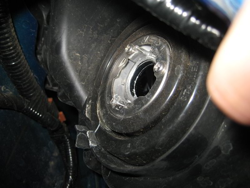 2012-2015-Honda-Civic-Headlight-Bulbs-Replacement-Guide-017