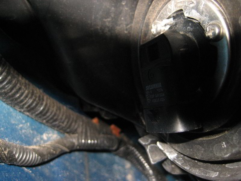 2012-2015-Honda-Civic-Headlight-Bulbs-Replacement-Guide-018