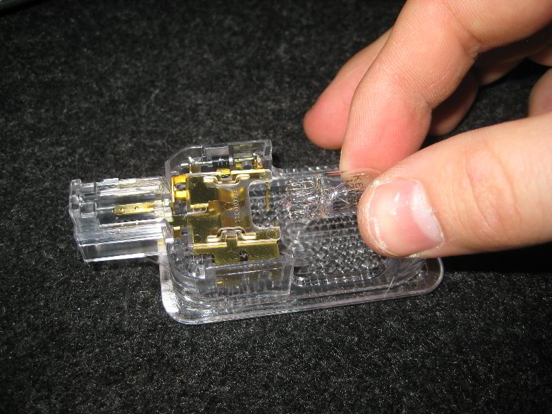2012-2015-Honda-Civic-Trunk-Light-Bulb-Replacement-Guide-005