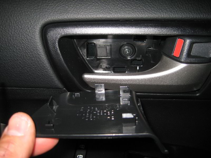 2012-2016-Toyota-Camry-Interior-Door-Panel-Removal-Guide-004