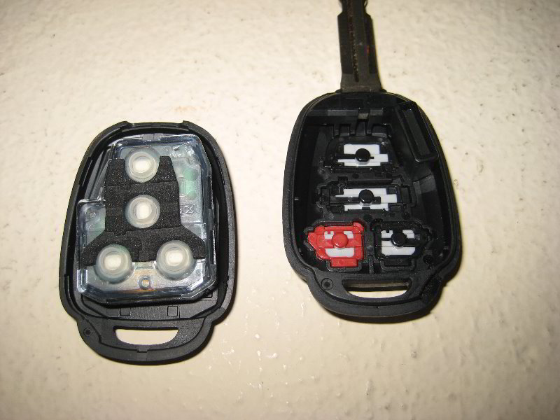 2012-2016-Toyota-Camry-Key-Fob-Battery-Replacement-Guide-006