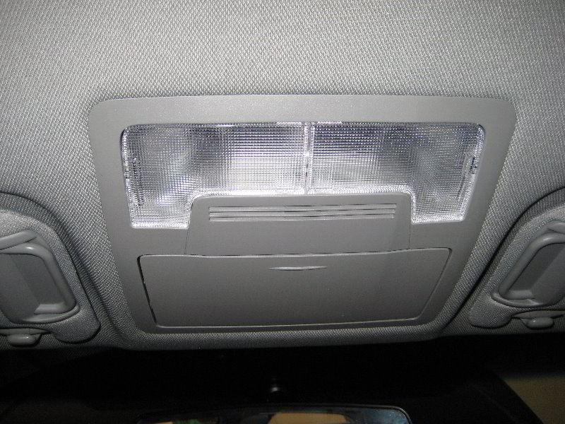 2012-2016-Toyota-Camry-Map-Light-Bulbs-Replacement-Guide-001