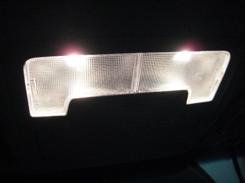 2012-2016-Toyota-Camry-Map-Light-Bulbs-Replacement-Guide-012
