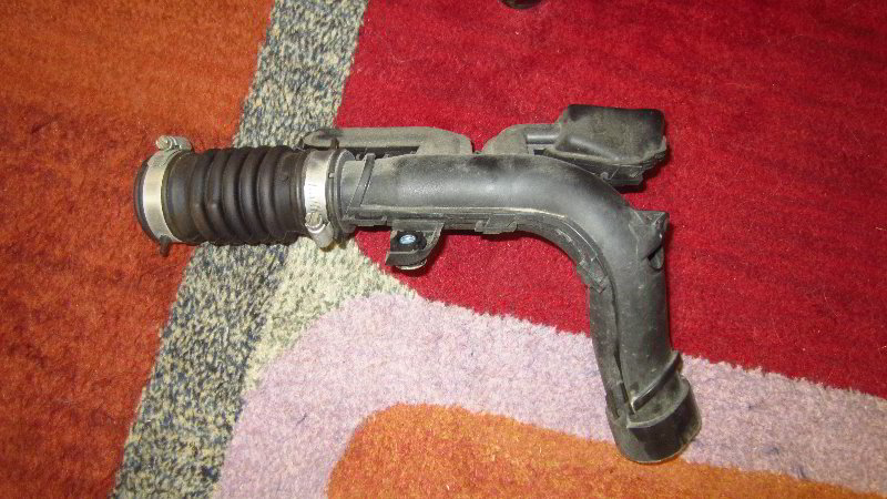 2012-2019-Nissan-Versa-12V-Automotive-Battery-Replacement-Guide-009