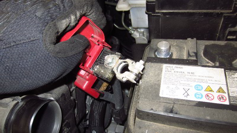 2012-2019-Nissan-Versa-12V-Automotive-Battery-Replacement-Guide-014
