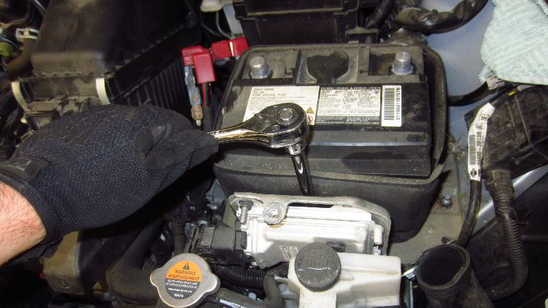 2012-2019-Nissan-Versa-12V-Automotive-Battery-Replacement-Guide-017