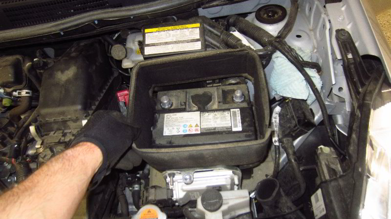 2012-2019-Nissan-Versa-12V-Automotive-Battery-Replacement-Guide-018