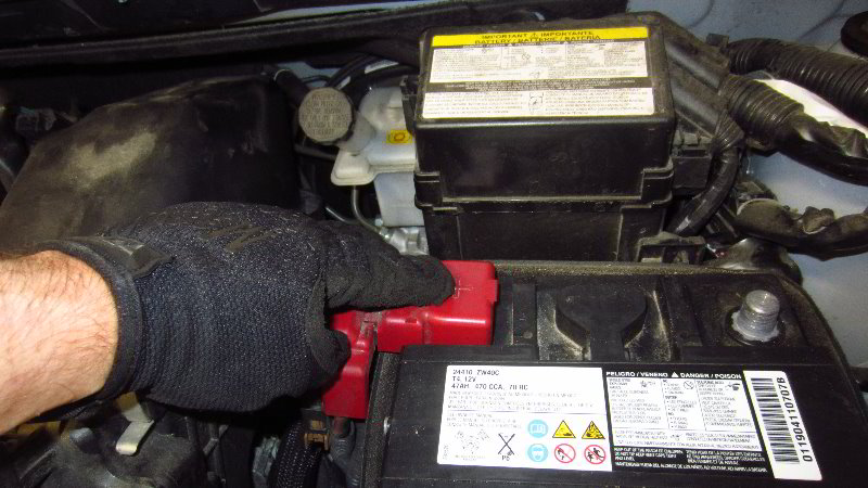 2012-2019-Nissan-Versa-12V-Automotive-Battery-Replacement-Guide-027