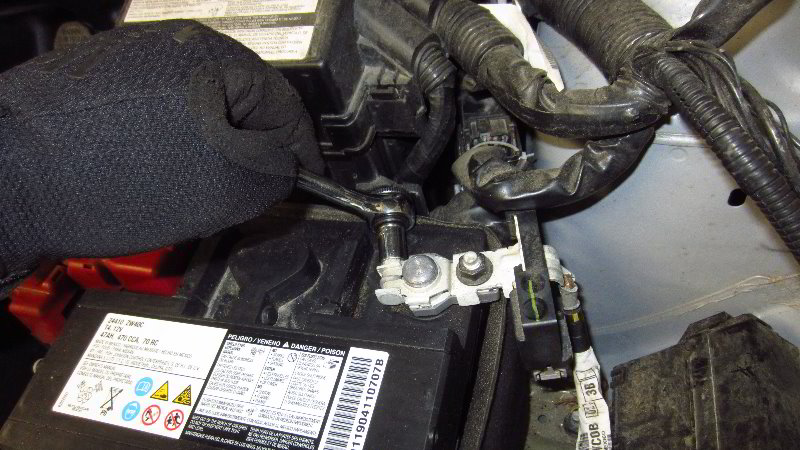 2012-2019-Nissan-Versa-12V-Automotive-Battery-Replacement-Guide-029