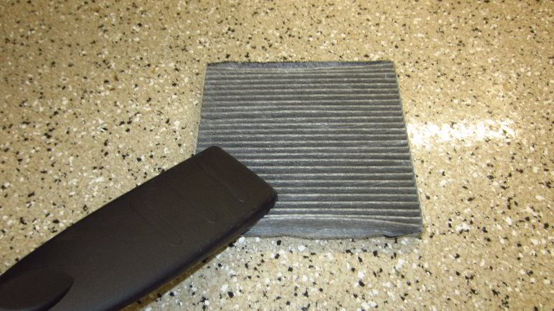 2012-2019-Nissan-Versa-Cabin-Air-Filter-Replacement-Guide-013