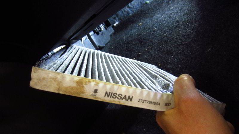 2012-2019-Nissan-Versa-Cabin-Air-Filter-Replacement-Guide-015