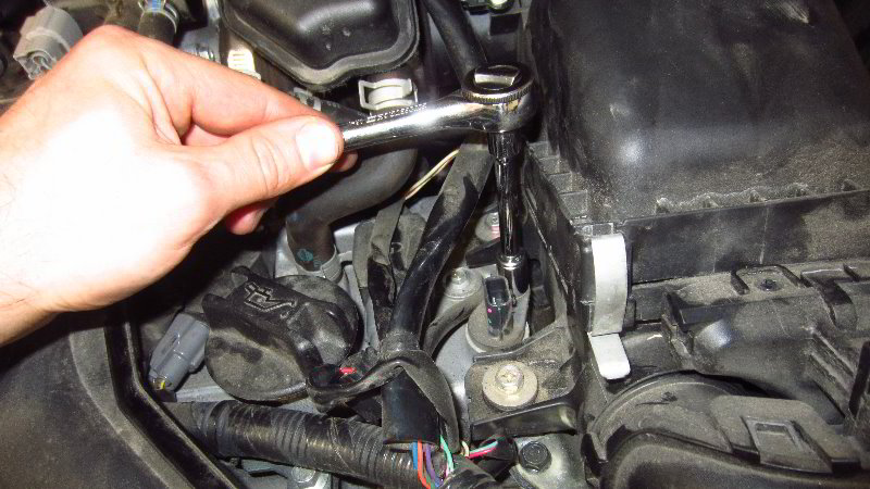 2012-2019-Nissan-Versa-Camshaft-Position-Sensors-Replacement-Guide-008