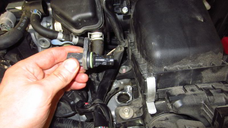 2012-2019-Nissan-Versa-Camshaft-Position-Sensors-Replacement-Guide-011