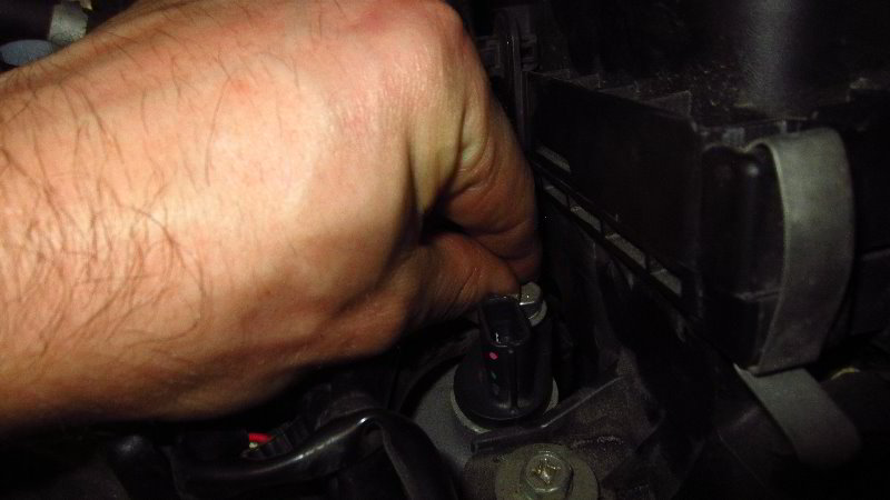 2012-2019-Nissan-Versa-Camshaft-Position-Sensors-Replacement-Guide-015