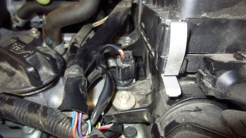 2012-2019-Nissan-Versa-Camshaft-Position-Sensors-Replacement-Guide-017