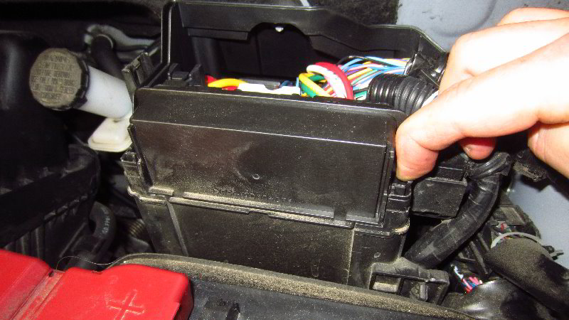 2012-2019-Nissan-Versa-Electrical-Fuse-Replacement-Guide-010