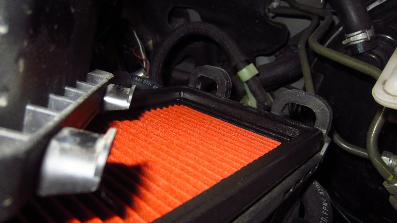 2012-2019-Nissan-Versa-Engine-Air-Filter-Replacement-Guide-012