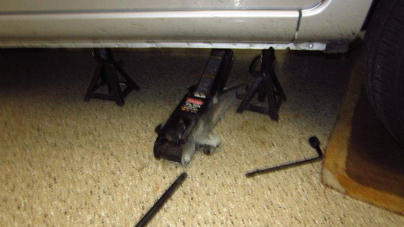 2012-2019-Nissan-Versa-Oil-Change-Filter-Replacement-Guide-004