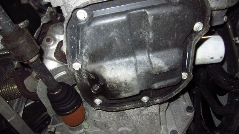 2012-2019-Nissan-Versa-Oil-Change-Filter-Replacement-Guide-006