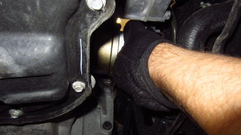 2012-2019-Nissan-Versa-Oil-Change-Filter-Replacement-Guide-018