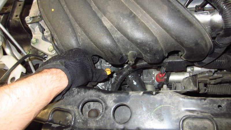 2012-2019-Nissan-Versa-Oil-Change-Filter-Replacement-Guide-026