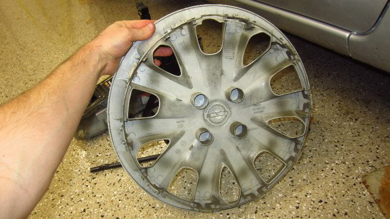 2012-2019-Nissan-Versa-Front-Brake-Pads-Replacement-Guide-003