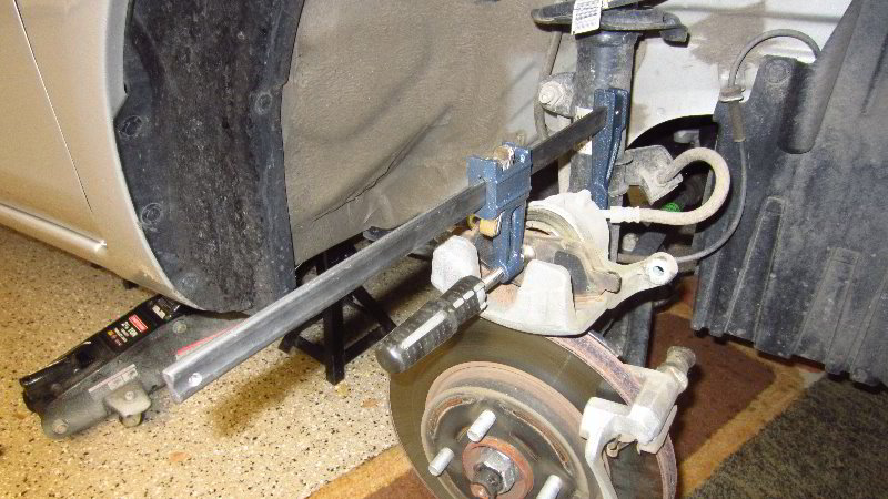 2012-2019-Nissan-Versa-Front-Brake-Pads-Replacement-Guide-027