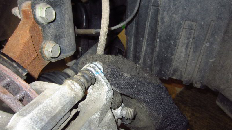 2012-2019-Nissan-Versa-Front-Brake-Pads-Replacement-Guide-038