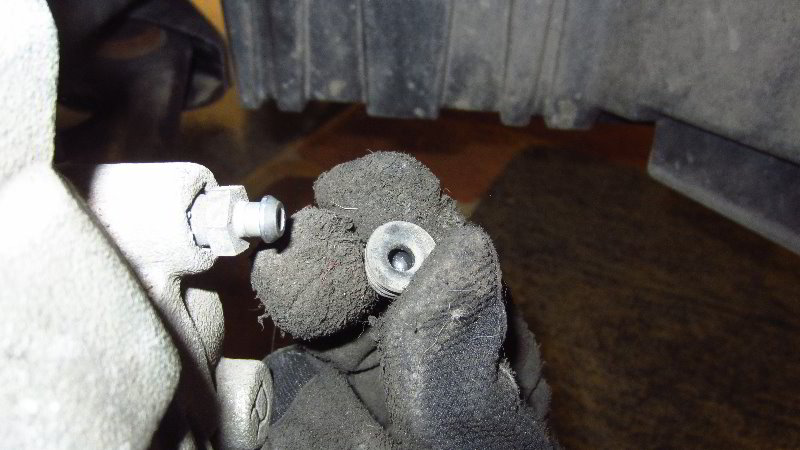 2012-2019-Nissan-Versa-Front-Brake-Pads-Replacement-Guide-043