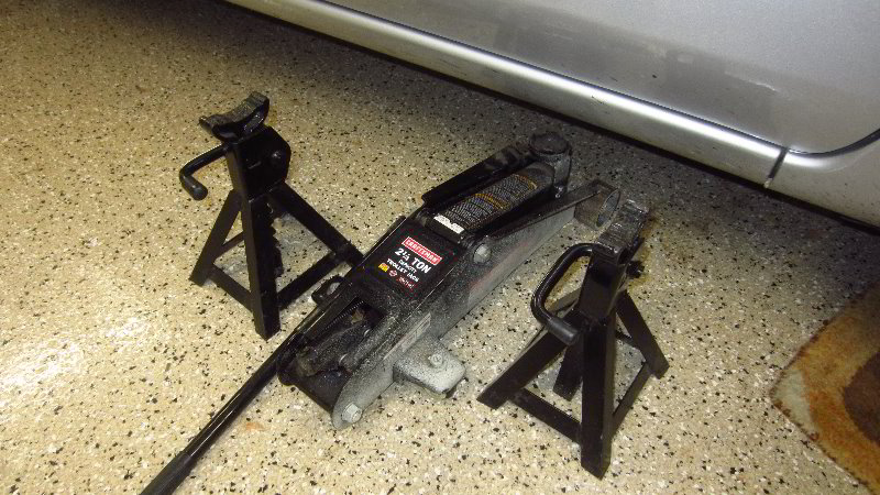 2012-2019-Nissan-Versa-Front-Brake-Pads-Replacement-Guide-047