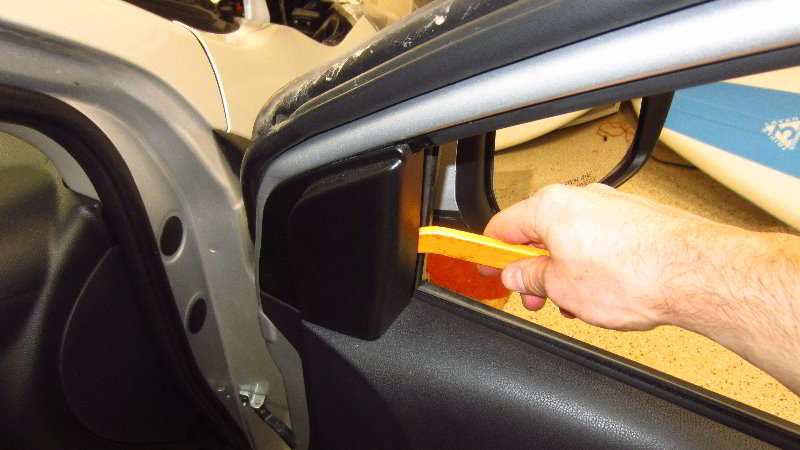 2012-2019-Nissan-Versa-Interior-Door-Panel-Removal-Guide-002