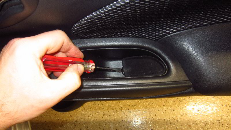 2012-2019-Nissan-Versa-Interior-Door-Panel-Removal-Guide-004