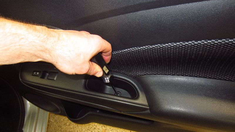 2012-2019-Nissan-Versa-Interior-Door-Panel-Removal-Guide-006