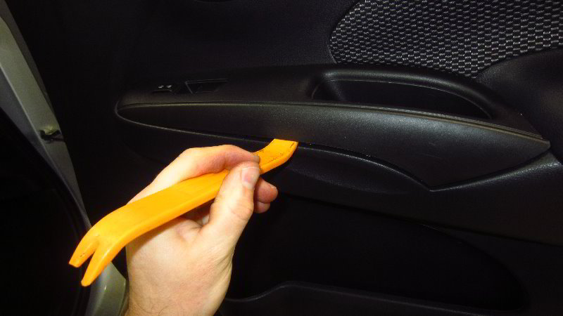 2012-2019-Nissan-Versa-Interior-Door-Panel-Removal-Guide-008